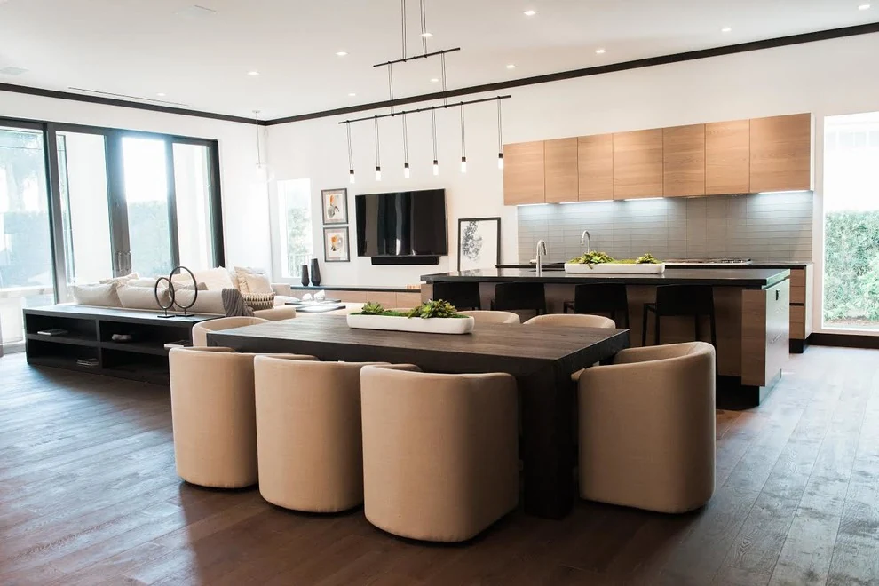 Dining room in the Jupiter residence, designed by Luxe Design Studios